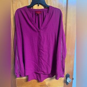 Woman’s Jennifer Lopez Fuchsia long sleeve vneck blouse size xxl